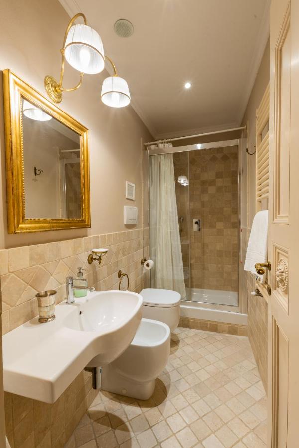Caterina Apartment ฟลอเรนซ์ ภายนอก รูปภาพ